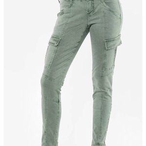 J brand Houlihan Cargo Pants 👖! 24 & green